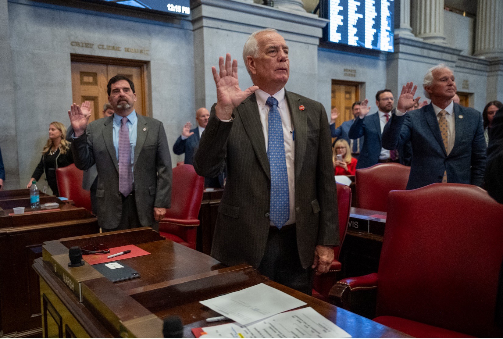 Legislators sworn in as 114th Tennessee General Assembly convenes